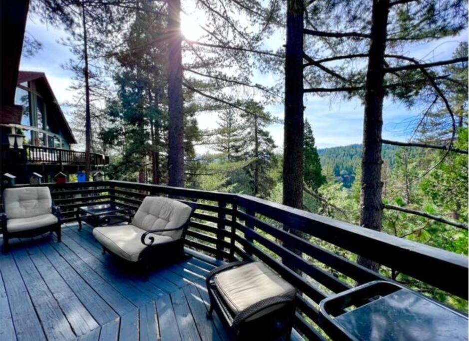 Glimmer Chalet Treetop A-Frame Cabin Lake View Lake Arrowhead Exterior photo